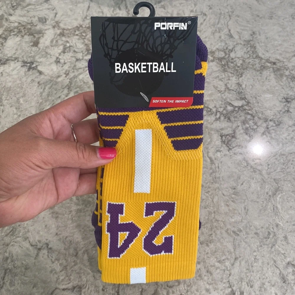 Kobe Bryant Los Angeles Lakers #24 Men’s Basketball Socks - Picture 4 of 10
